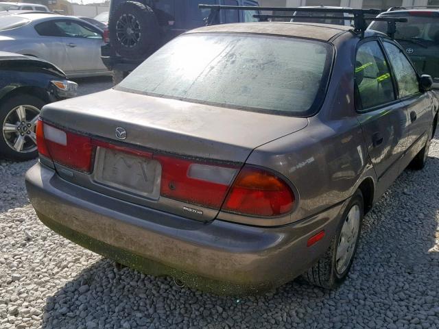 JM1BC1415W0183459 - 1998 MAZDA PROTEGE DX TAN photo 4