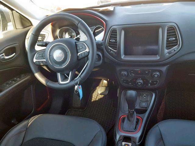 3C4NJDDB1KT785446 - 2019 JEEP COMPASS TR GRAY photo 9