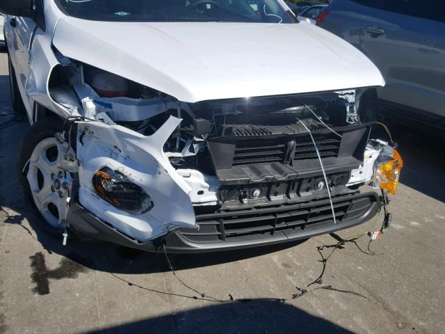 1FMCU0F70JUC77646 - 2018 FORD ESCAPE S WHITE photo 9