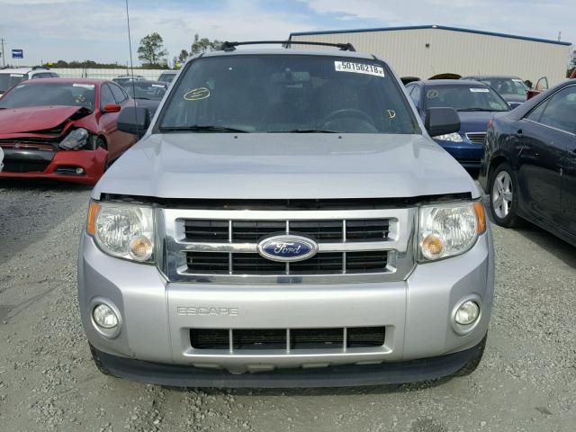 1FMCU0D78CKA03158 - 2012 FORD ESCAPE XLT SILVER photo 9