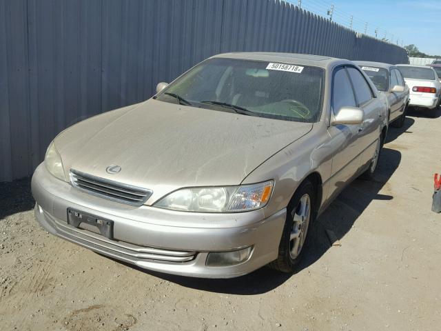 JT8BF28G8Y5081797 - 2000 LEXUS ES 300 CREAM photo 2