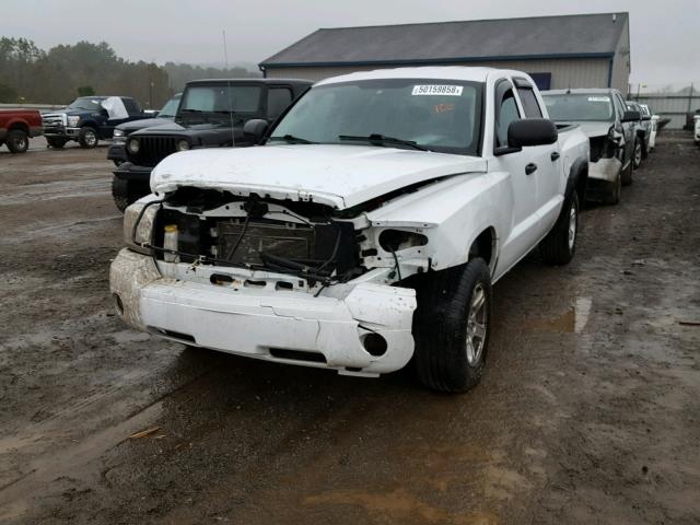 1D7HW48P07S228403 - 2007 DODGE DAKOTA QUA WHITE photo 2