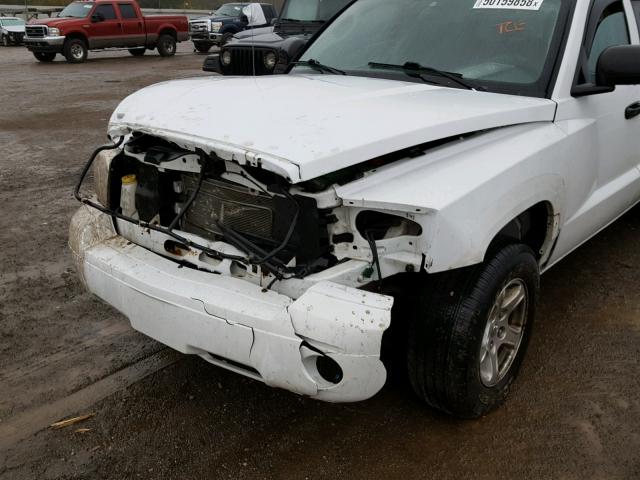 1D7HW48P07S228403 - 2007 DODGE DAKOTA QUA WHITE photo 9