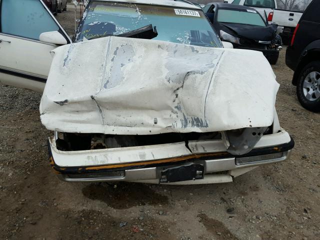 1G4HR54C0KH514909 - 1989 BUICK LESABRE LI WHITE photo 9