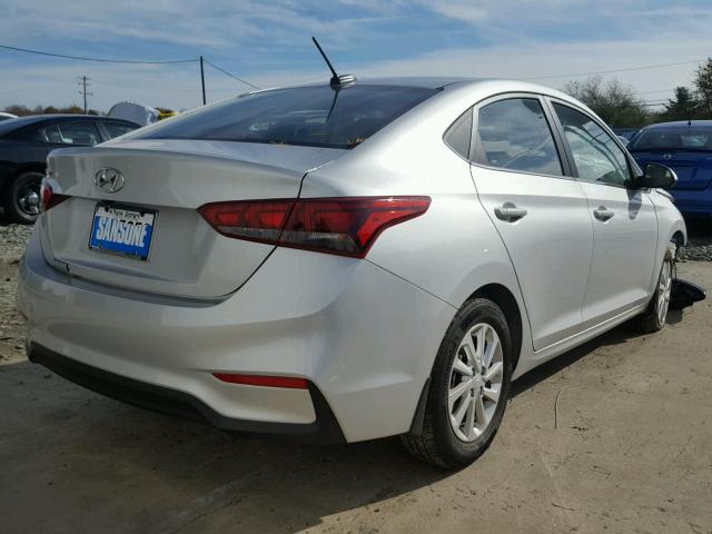 3KPC24A35KE044836 - 2019 HYUNDAI ACCENT SE SILVER photo 4