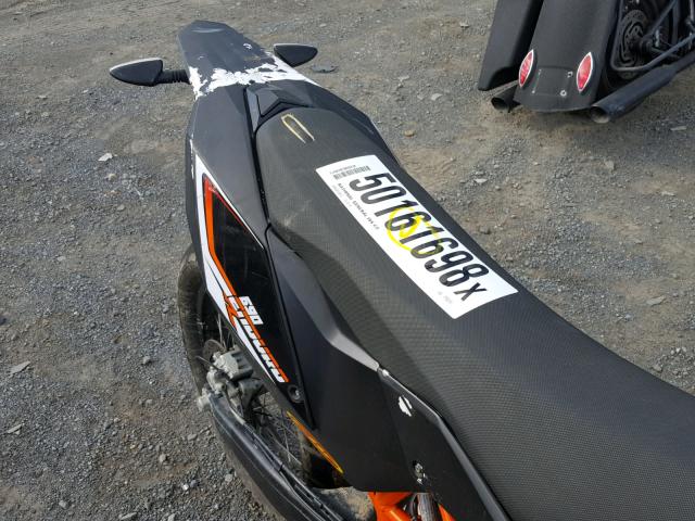 VBKLET40XFM775318 - 2015 KTM 690 ENDURO BLACK photo 6