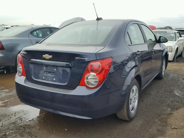 1G1JA5SH6F4143515 - 2015 CHEVROLET SONIC LS BLUE photo 4