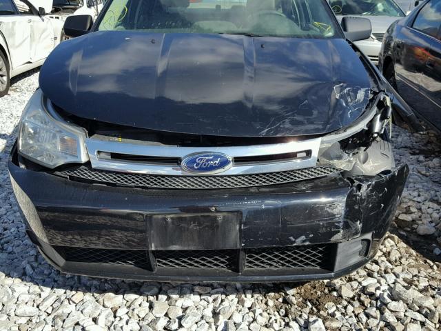 1FAHP34N68W137089 - 2008 FORD FOCUS S/SE BLACK photo 9