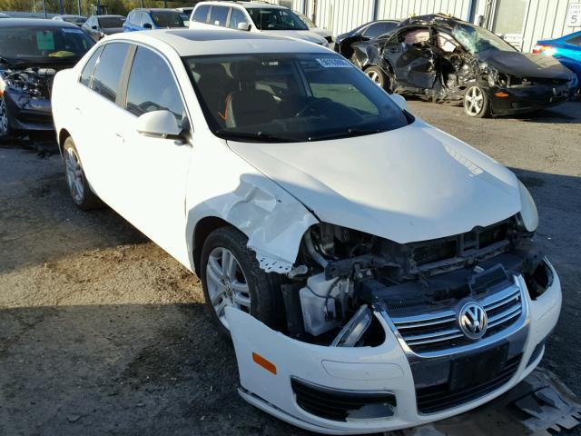 3VWSF71K17M010444 - 2007 VOLKSWAGEN JETTA 2.5 WHITE photo 1