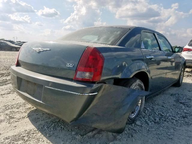 2C3AA53GX5H176245 - 2005 CHRYSLER 300 TOURIN GREEN photo 4