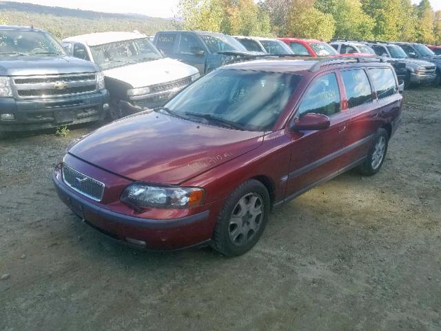 YV1SW53D011138369 - 2001 VOLVO V70 T5 TUR RED photo 2