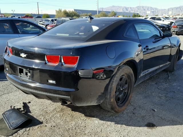 2G1FE1EV7A9218846 - 2010 CHEVROLET CAMARO LS BLACK photo 4