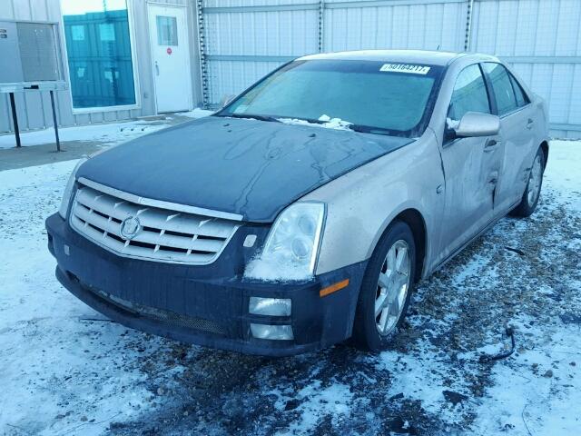1G6DC67A650150151 - 2005 CADILLAC STS GOLD photo 2