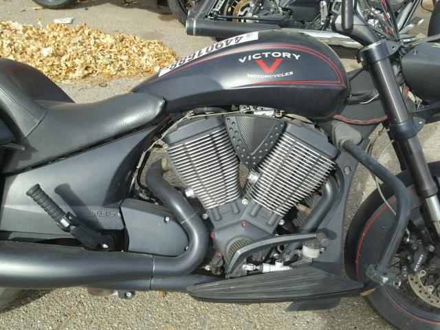 5VPEW36N2D3021107 - 2013 VICTORY MOTORCYCLES HARD-BALL BLACK photo 7