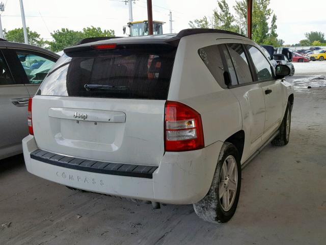 1J8FT47W07D171281 - 2007 JEEP COMPASS WHITE photo 4