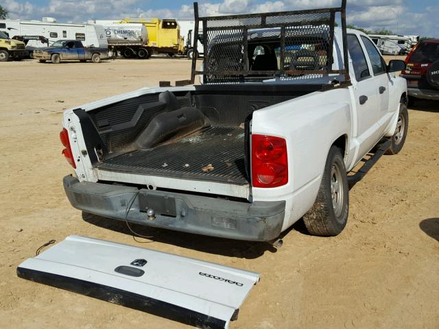 1D7HE28K36S614520 - 2006 DODGE DAKOTA QUA WHITE photo 4