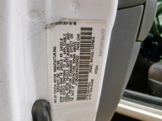 4T1BG22K4WU359900 - 1998 TOYOTA CAMRY CE WHITE photo 10