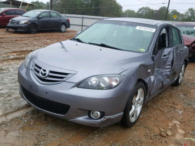 JM1BK343651235383 - 2005 MAZDA 3 HATCHBAC GRAY photo 2