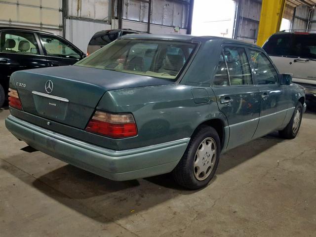 WDBEA32EXRC075375 - 1994 MERCEDES-BENZ E 320 GREEN photo 4