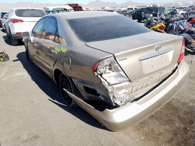 4T1BE32K32U621783 - 2002 TOYOTA CAMRY LE GOLD photo 3