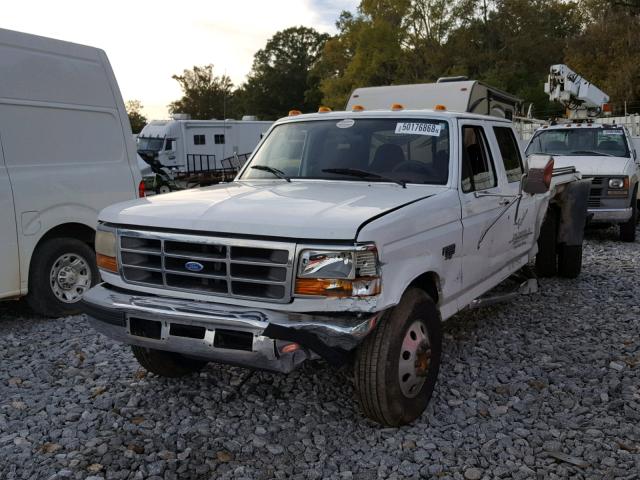 1FTJW35F0VEC75539 - 1997 FORD F350 WHITE photo 2