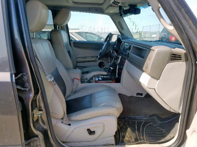 1J8HG58206C100603 - 2006 JEEP COMMANDER ნაცრისფერი ფოტო 5