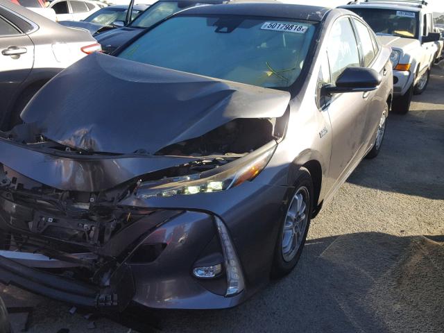 JTDKARFP8J3076385 - 2018 TOYOTA PRIUS PRIM 石墨色 照片 2