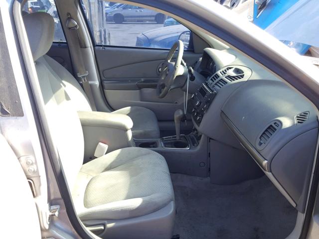 1G1ZS58F38F134994 - 2008 CHEVROLET MALIBU LS Gümüş foto 5