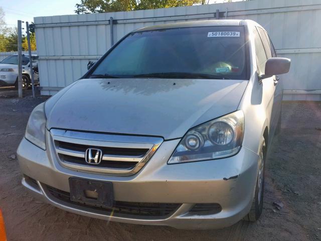 5FNRL38225B031233 - 2005 HONDA ODYSSEY LX SILVER photo 9