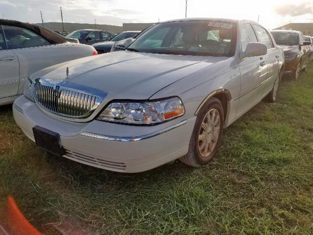 1LNHM82W96Y650040 - 2006 LINCOLN TOWN CAR S WHITE photo 2