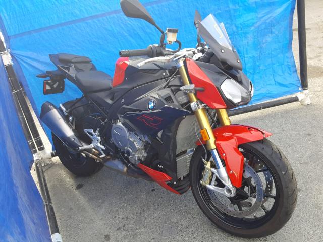 WB10D620XJZ762279 - 2018 BMW S 1000 R RED photo 1