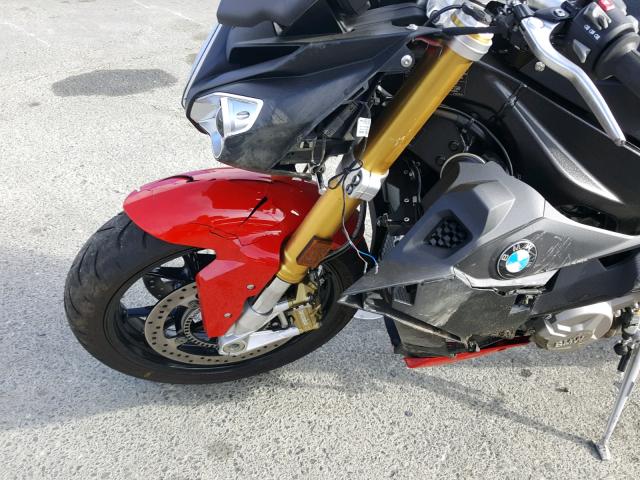WB10D620XJZ762279 - 2018 BMW S 1000 R RED photo 9