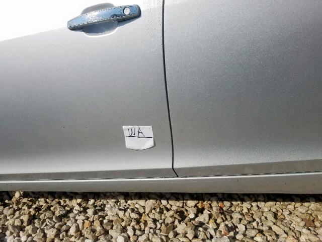 1G11E5SA2GF135490 - 2016 CHEVROLET MALIBU LIM 银色 照片 9