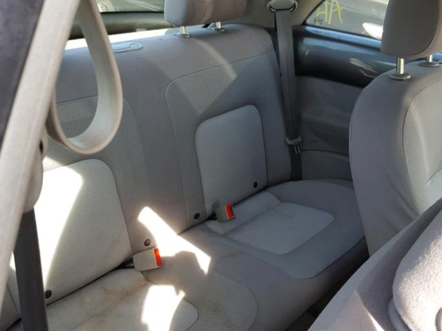 3VWCK31C14M415958 - 2004 VOLKSWAGEN NEW BEETLE 灰色 照片 6