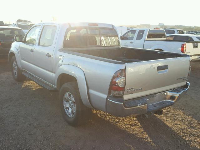 3TMJU4GN4DM150004 - 2013 TOYOTA TACOMA DOU SILVER photo 3