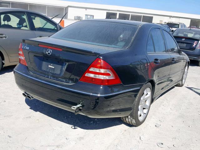 WDBRF52H67E028001 - 2007 MERCEDES-BENZ C 230 BLACK photo 4