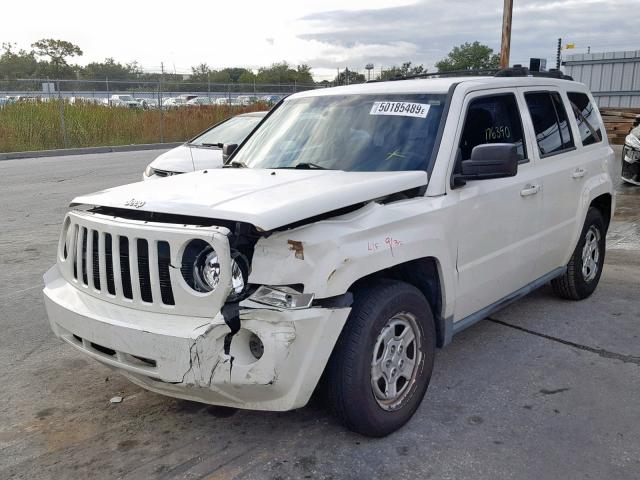 1J4NT2GB8AD553564 - 2010 JEEP PATRIOT SP WHITE photo 2