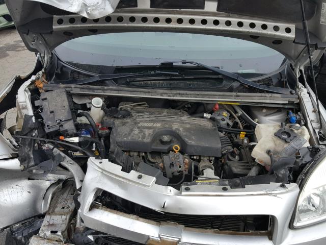 1GNDV23W88D209903 - 2008 CHEVROLET UPLANDER L 银色 照片 7