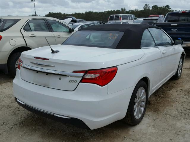 1C3BCBEB9DN526615 - 2013 CHRYSLER 200 TOURIN WHITE photo 4