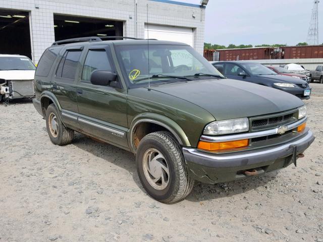 1GNDT13W31K206201 - 2001 CHEVROLET BLAZER GREEN photo 1