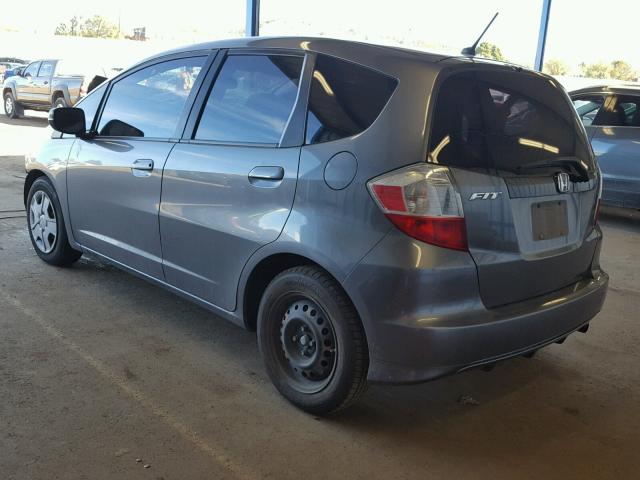 JHMGE8H31DC032696 - 2013 HONDA FIT GRAY photo 3