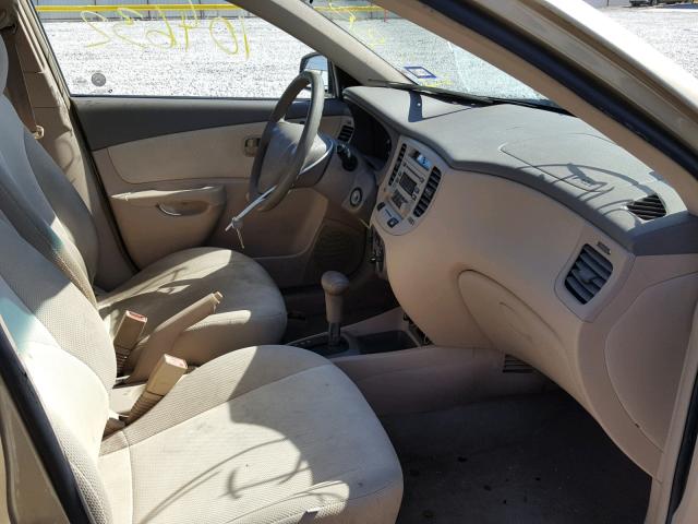 KNADE123466183518 - 2006 KIA RIO TAN photo 5