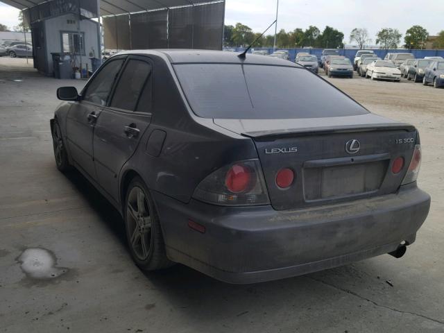 JTHBD192630079541 - 2003 LEXUS IS 300 GRAY photo 3