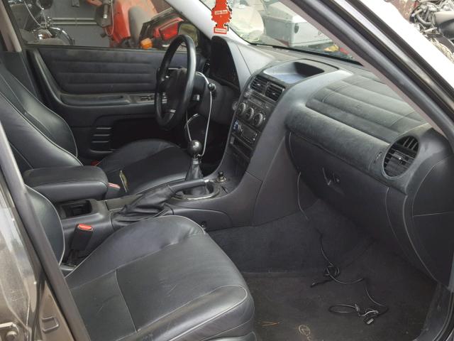 JTHBD192630079541 - 2003 LEXUS IS 300 GRAY photo 5