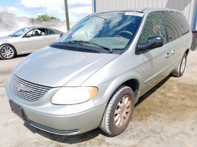 2C4GP44L63R231663 - 2003 CHRYSLER TOWN & COU GREEN photo 2