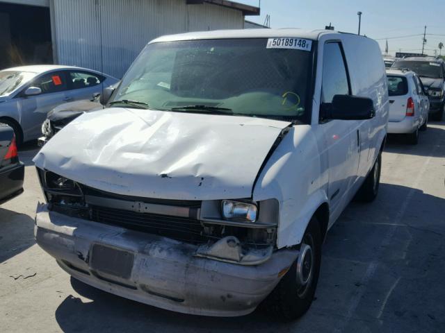 1GCDM19W9XB201400 - 1999 CHEVROLET ASTRO WHITE photo 2