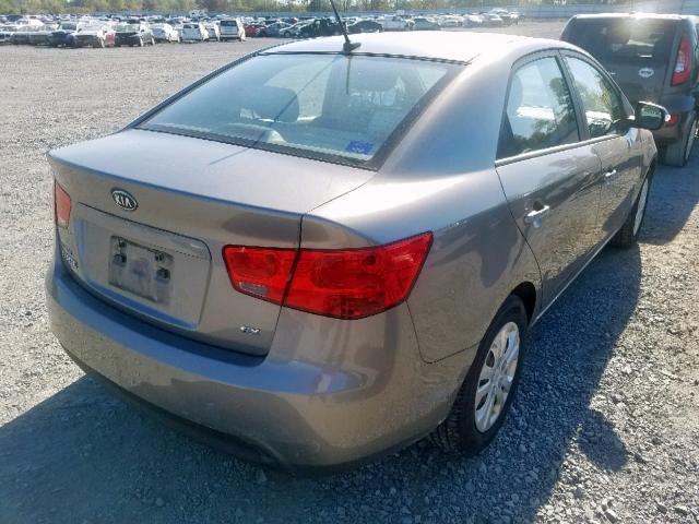 KNAFU4A26A5302626 - 2010 KIA FORTE EX GRAY photo 4