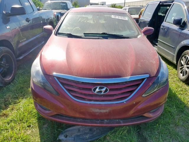 5NPEB4AC7BH296463 - 2011 HYUNDAI SONATA GLS RED photo 9