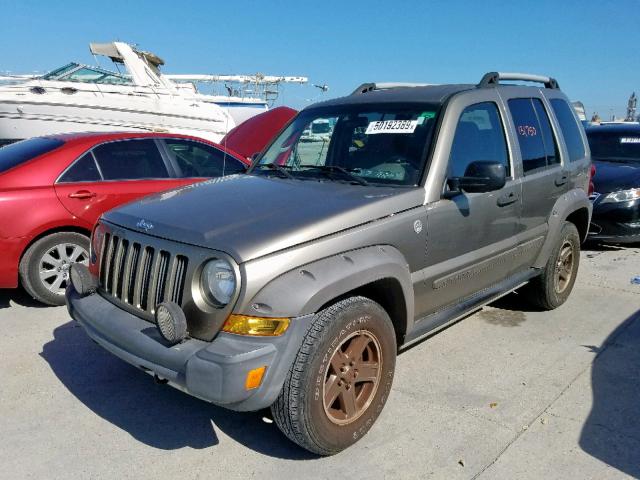 1J4GL38K35W724180 - 2005 JEEP LIBERTY RE BEIGE photo 2