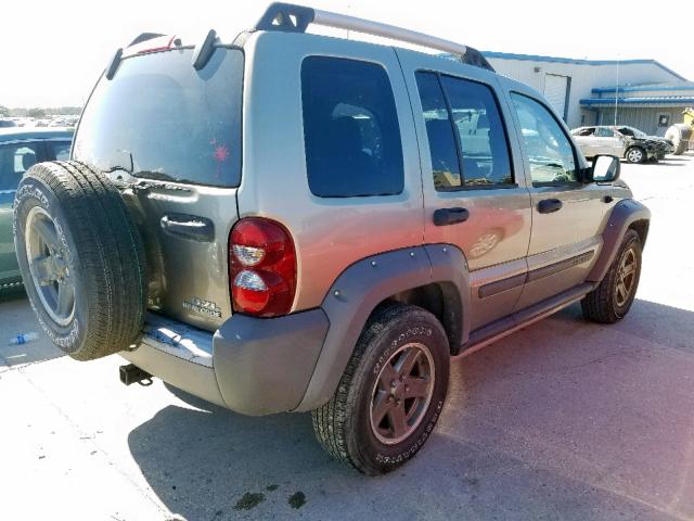 1J4GL38K35W724180 - 2005 JEEP LIBERTY RE BEIGE photo 4